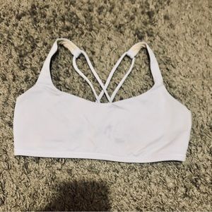 Lululemon Free to be Bra